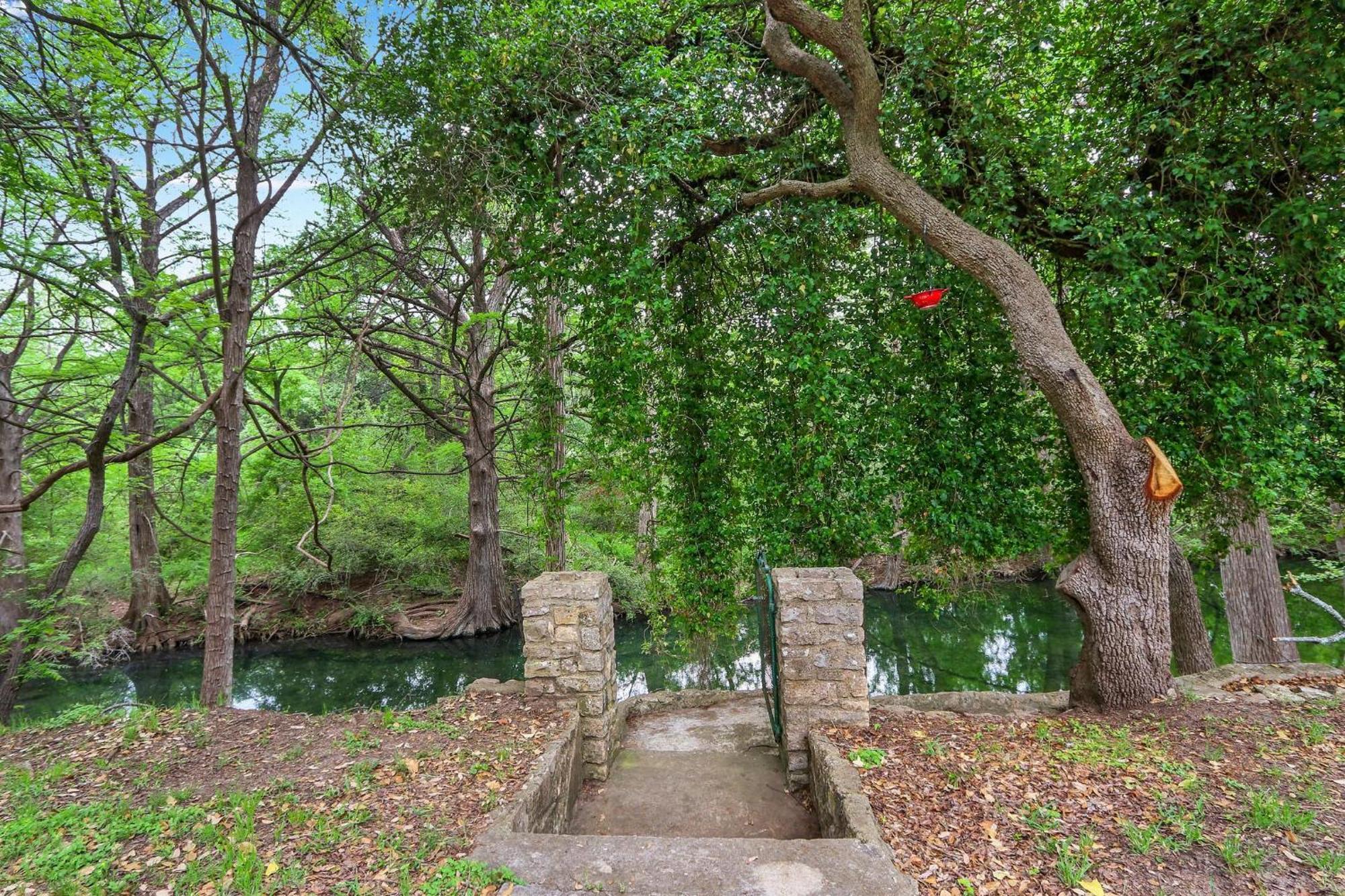 Rock House On Cypress Creek Villa Wimberley Buitenkant foto
